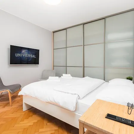 Wspolna By Your Freedom Warsaw